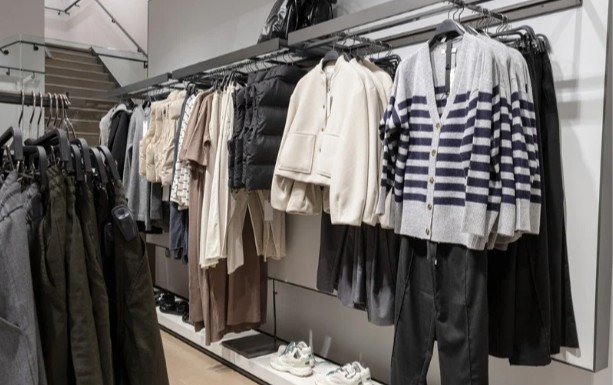 How to Store Seasonal Clothes Efficiently